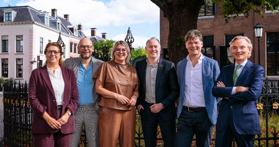 Het nieuwe DB van de G40: Manouska Molema, Roelof Bleker, Yvonne Salvino, Bas van der Pol, Paul Depla en Nanning Mol